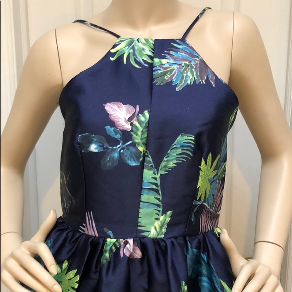 NAVY WITH TROPICAL PRINT PALM DRESS - Picture 5 of 8